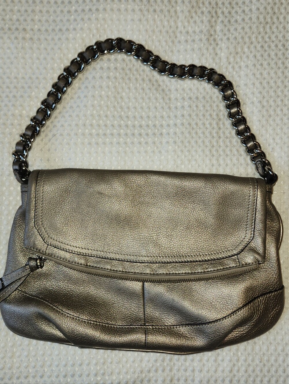 B. Makowsky Leather Purse